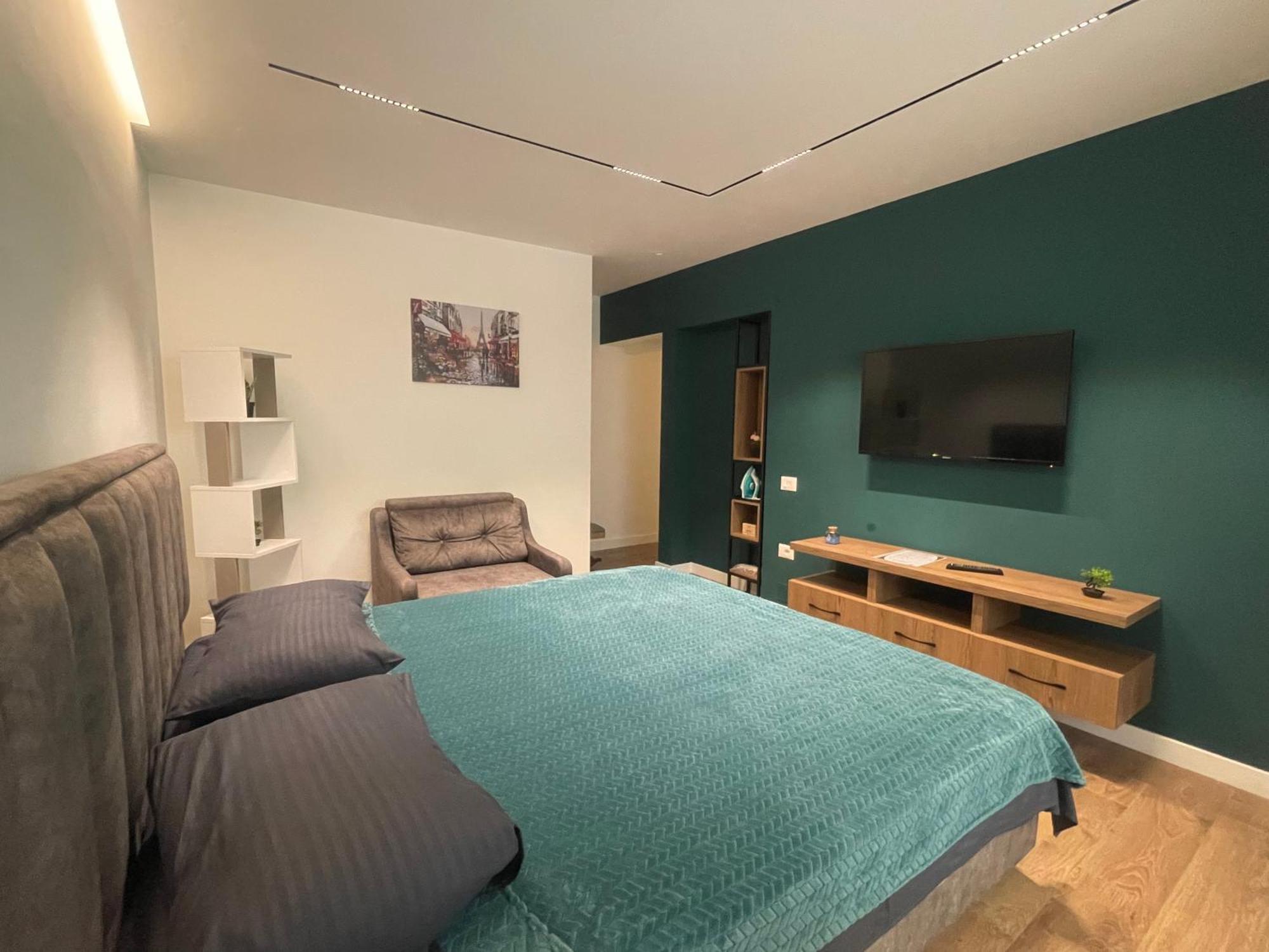 Downtown Studio Apartments Тирана Экстерьер фото