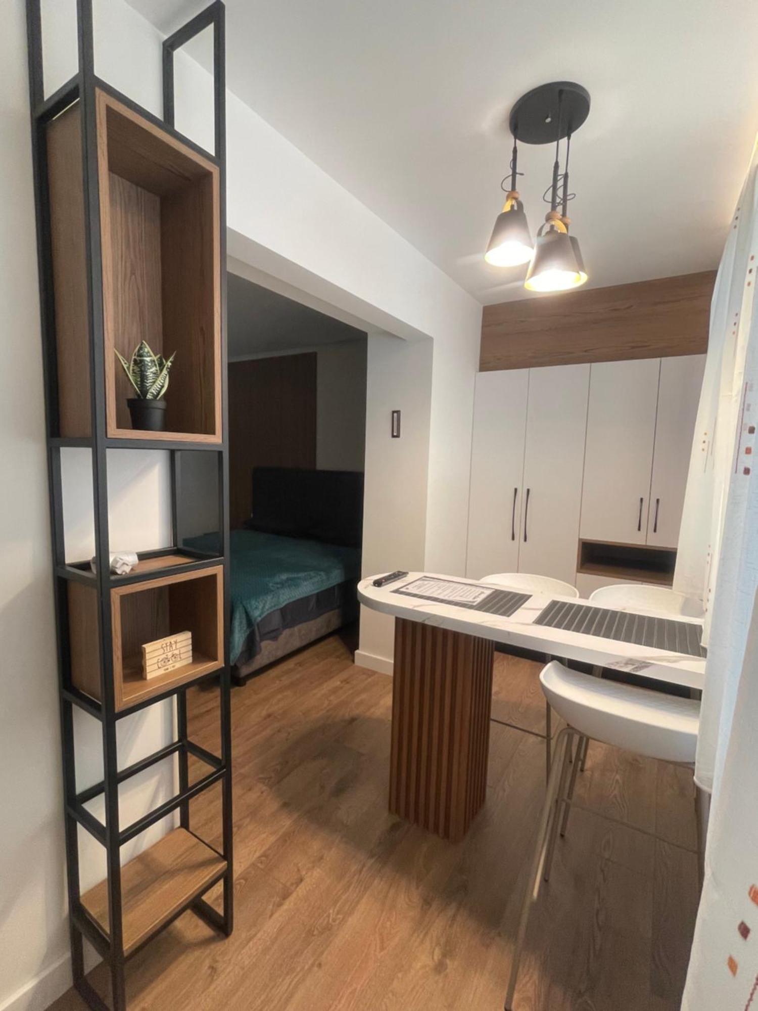 Downtown Studio Apartments Тирана Экстерьер фото