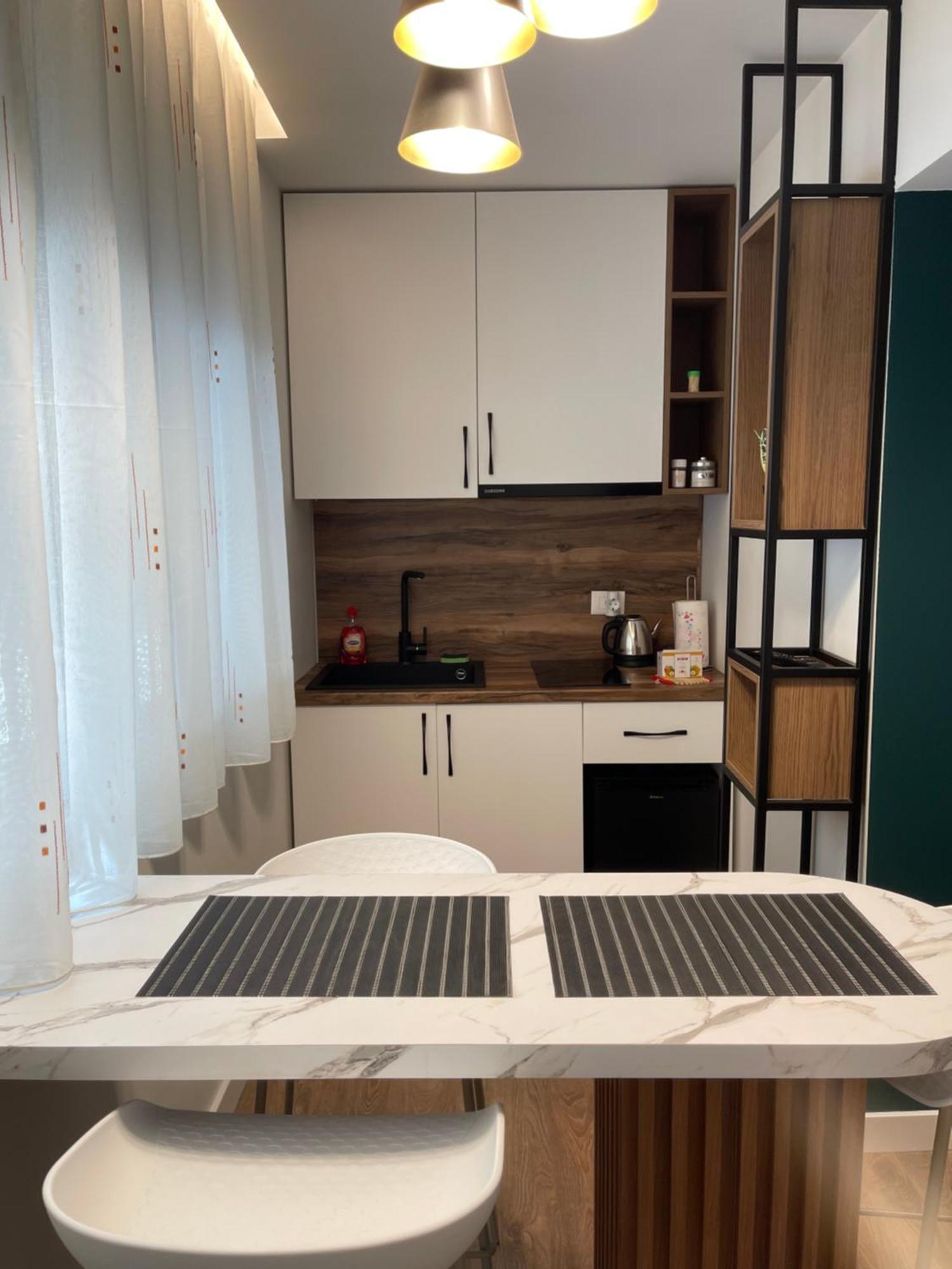 Downtown Studio Apartments Тирана Экстерьер фото